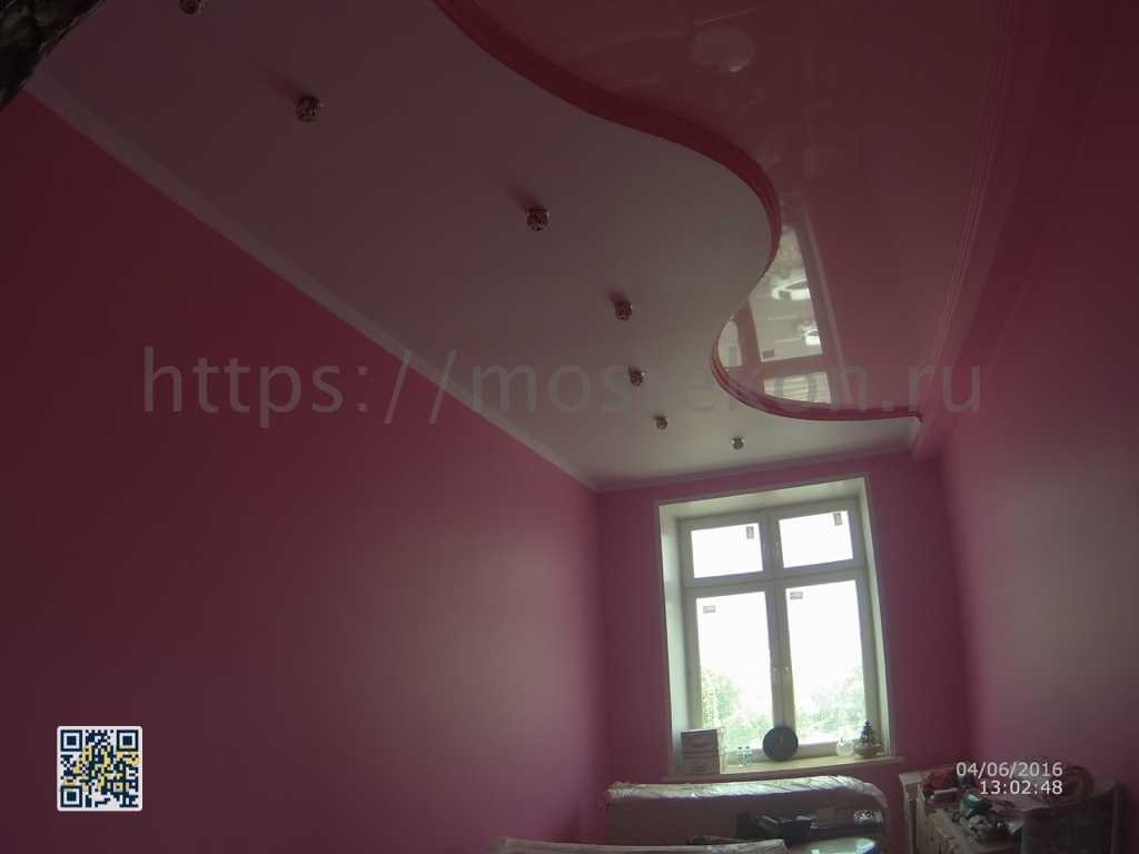 Необычный ремонт в комнате на Серафимович фото