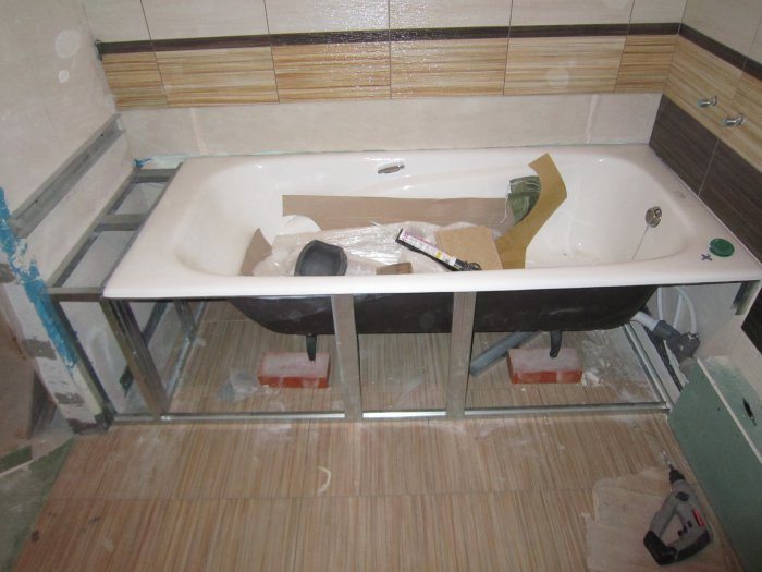 Установка ванны своими руками: акриловой, стальной, чугунной, схема